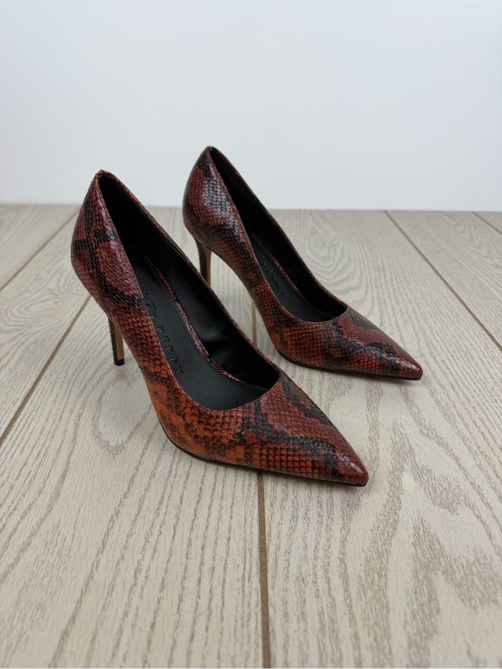 Katy Perry The Revival Pointed Toe Pump 8.5M Nutshell Multi Snake Python $98 - Picture 1 of 8